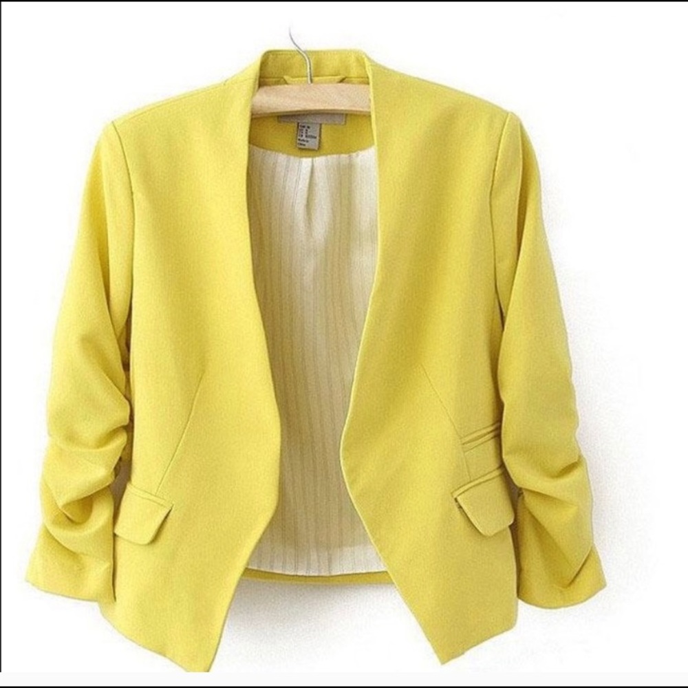 Yellow Quarter Sleeved Lightweight Blazer